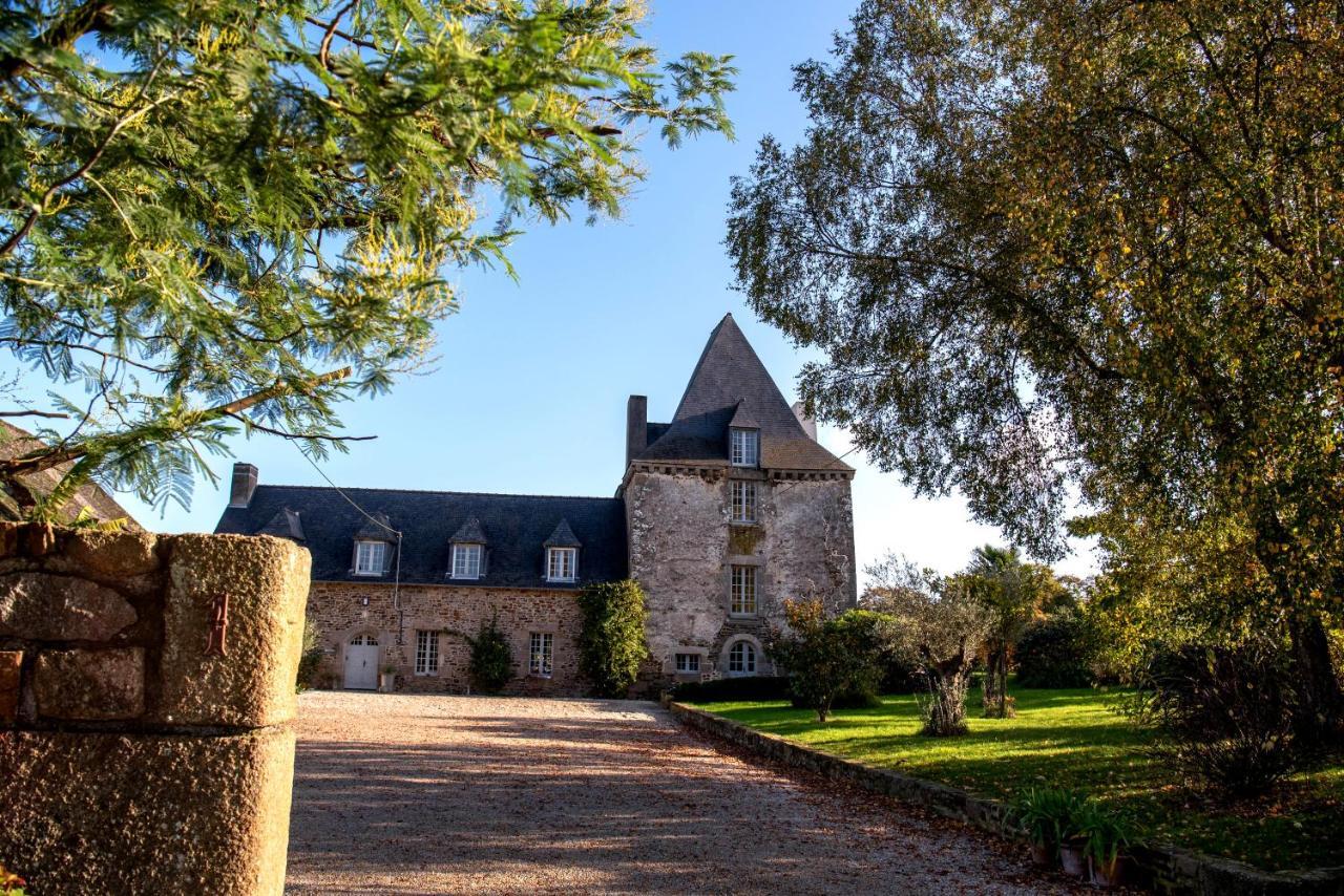 Manoir De Sevin Bed & Breakfast Plerguer Exterior photo